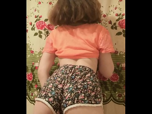 ❤️ Gadis muda seksi menanggalkan celana pendeknya di depan kamera Porno pada kami id.xxxwow-net.ru